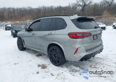 2022 BMW X5 M z USA, uszkodzony, nr VIN 5YMJU0C01N9J33106